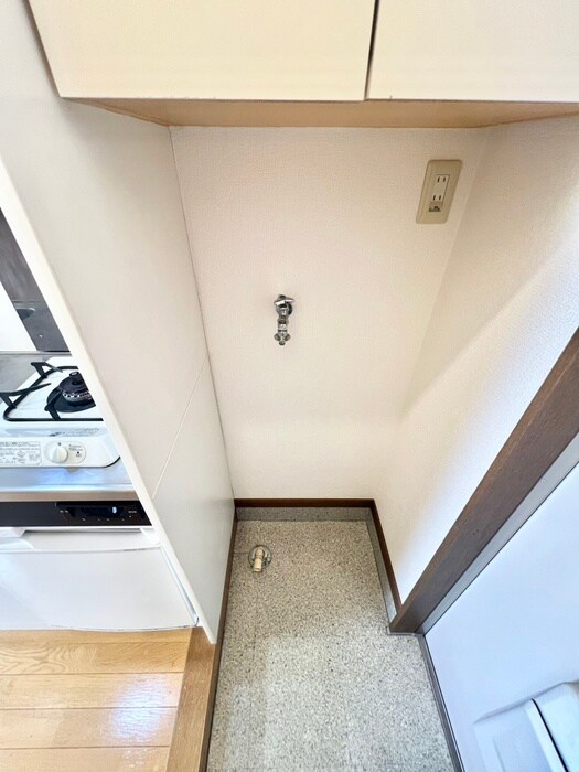 物件内観写真20　(洗濯機置場)