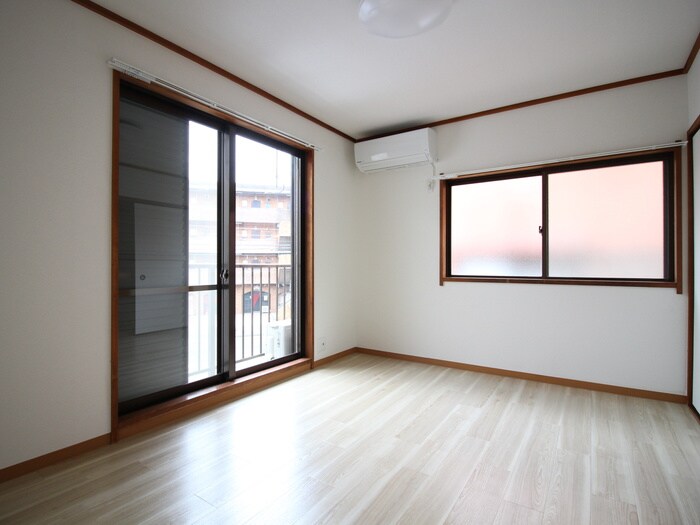 物件内観写真7　(居室)