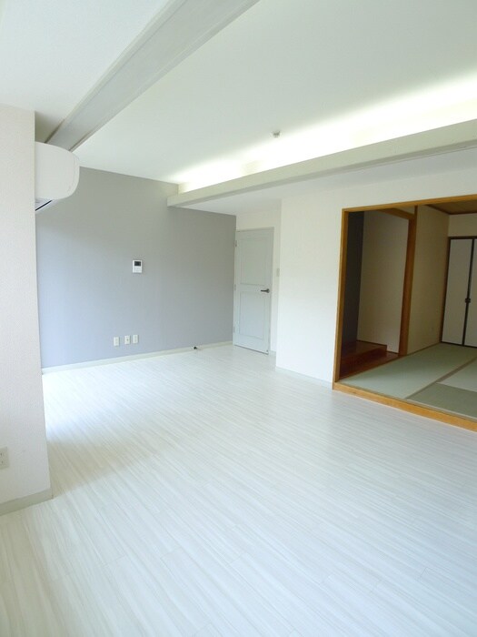 物件内観写真10　(居室)