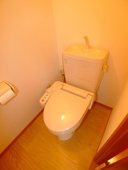 物件内観写真14　(トイレ)