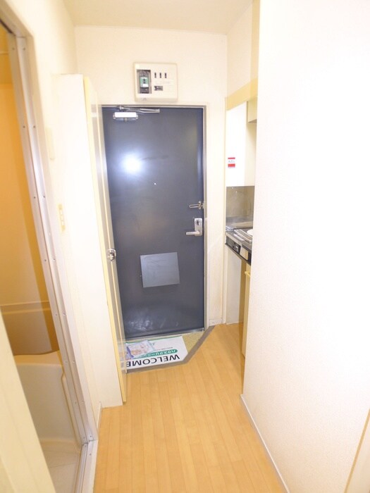 物件内観写真11　(室内からの展望)