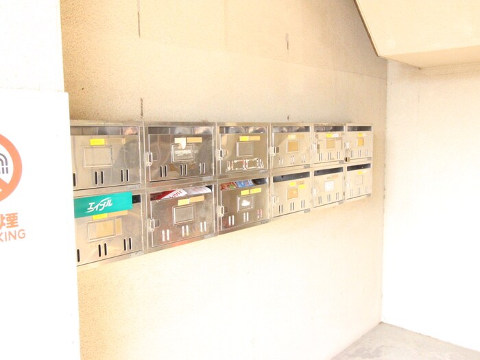 物件外観写真6　(建物設備)