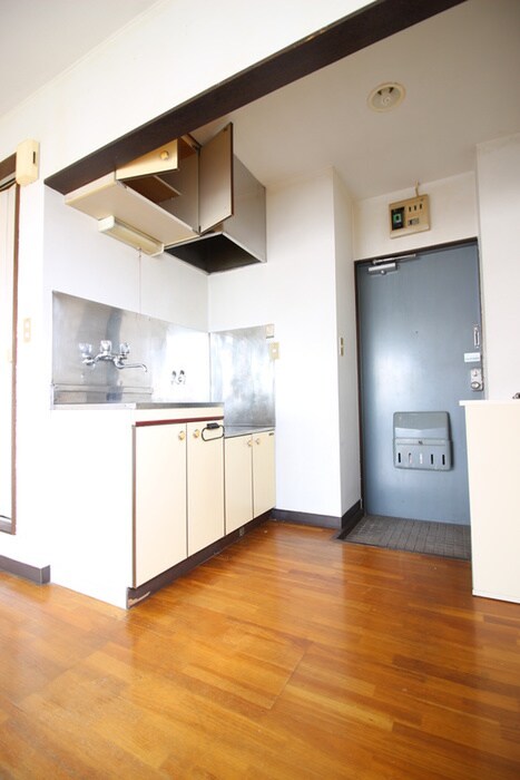 物件内観写真12　(廊下)