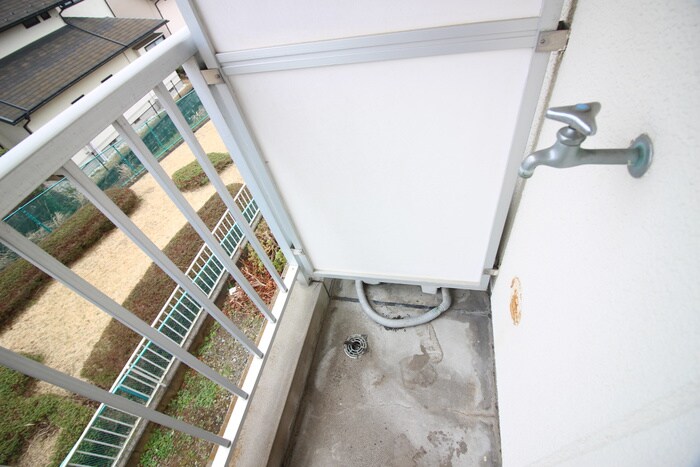 物件内観写真15　(洗濯機置場)