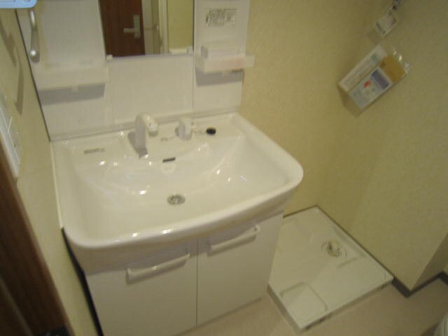 物件内観写真9　(洗面)