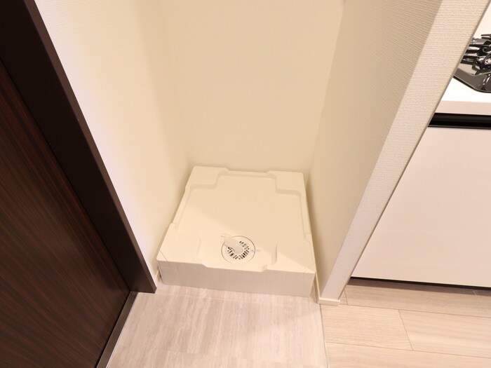 物件内観写真14　(洗濯機置場)