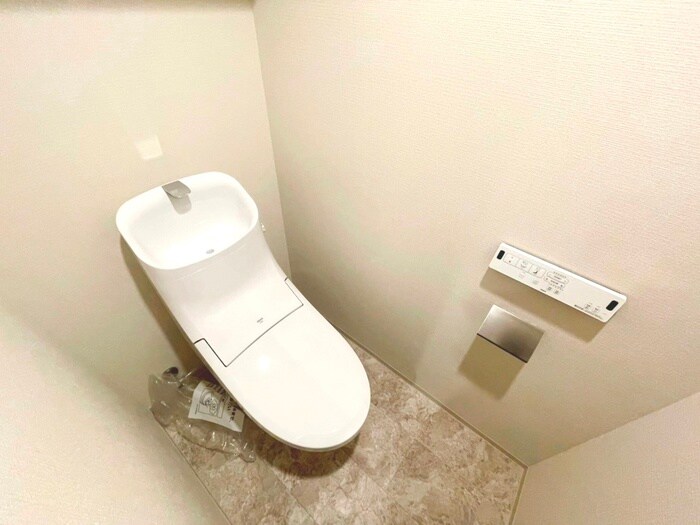 物件内観写真15　(トイレ)