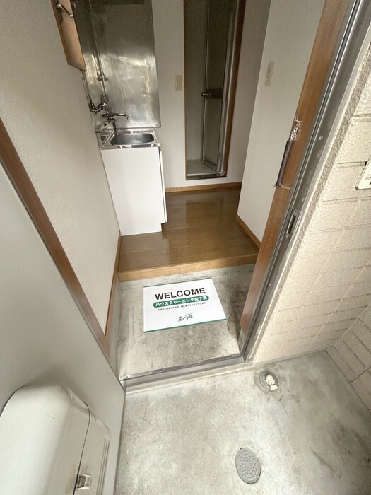 物件内観写真14　(玄関)