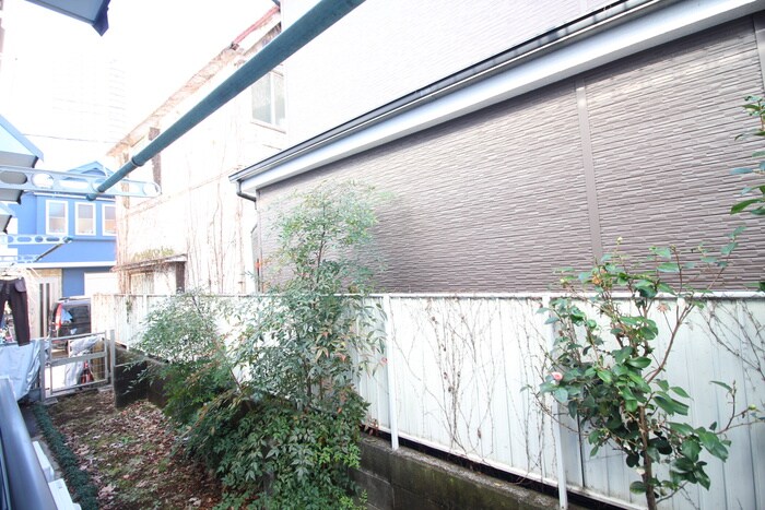 物件内観写真16　(室内からの展望)