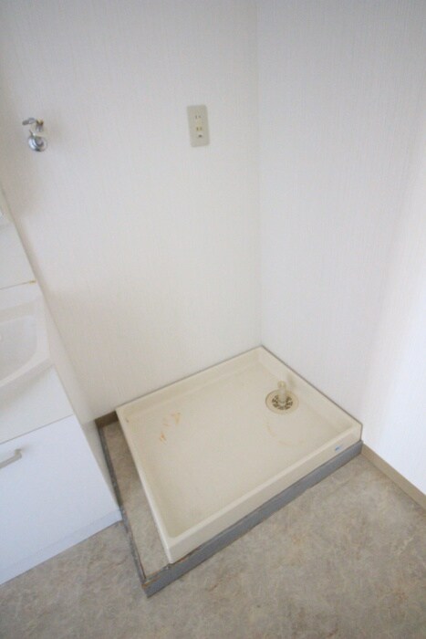 物件内観写真17　(洗濯機置場)