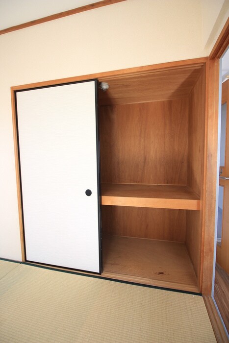 物件内観写真18　(収納)