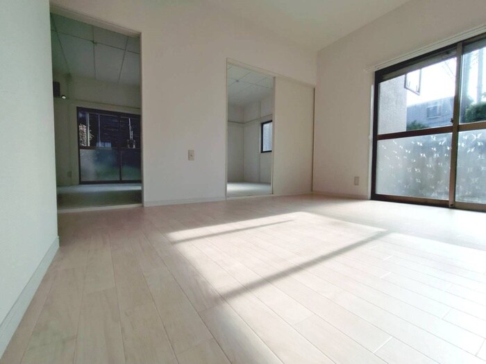 物件内観写真8　(居室)