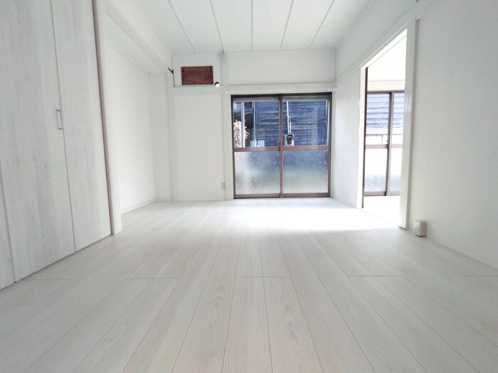 物件内観写真12　(居室)