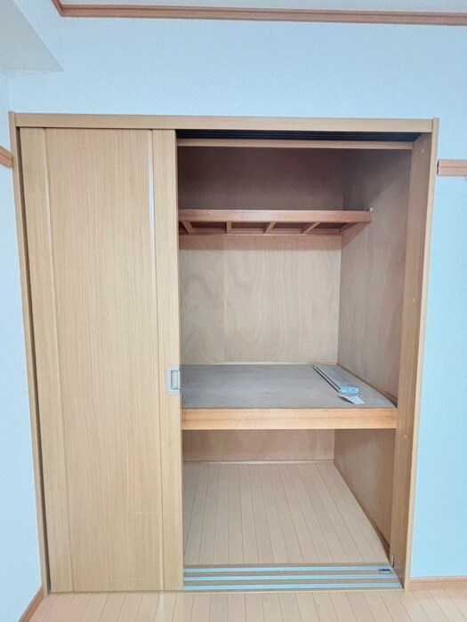 物件内観写真10　(収納)