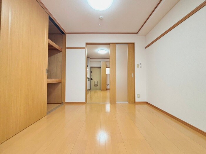 物件内観写真18　(居室)