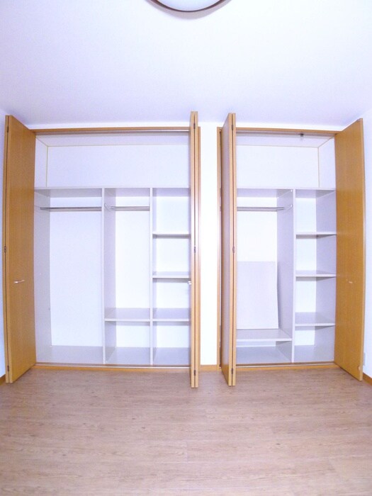 物件内観写真11　(収納)