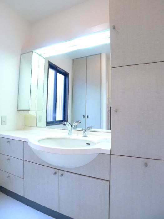 旭町2丁目戸建の洗面