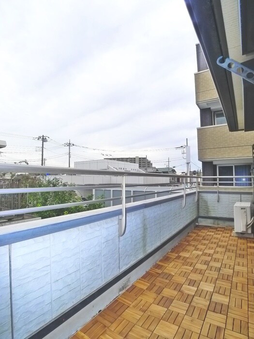 旭町2丁目戸建のベランダ・バルコニー