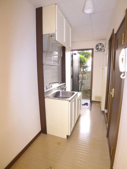 物件内観写真12　(廊下)