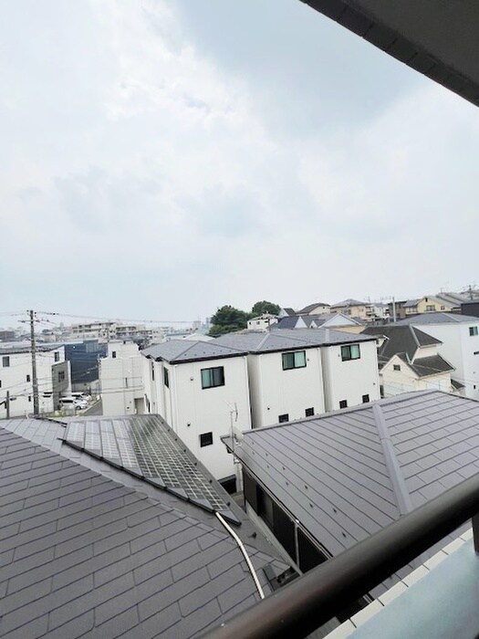 物件内観写真16　(室内からの展望)