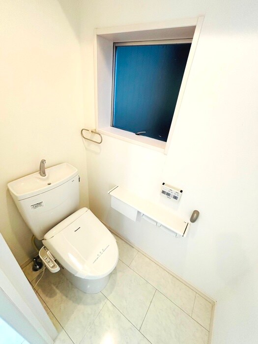 物件内観写真16　(トイレ)