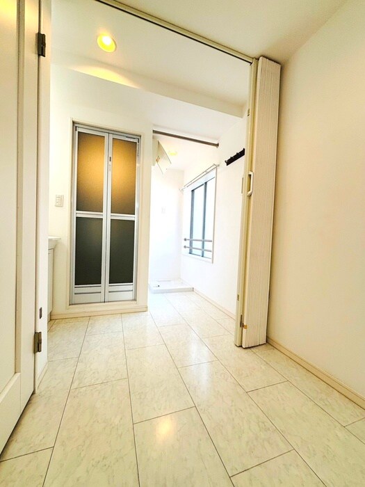 物件内観写真17　(廊下)