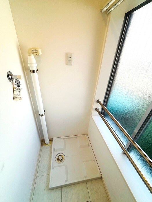 物件内観写真21　(洗濯機置場)