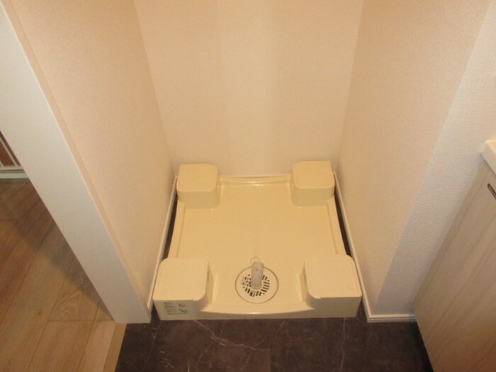 物件内観写真21　(洗濯機置場)