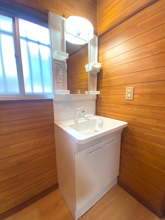 物件内観写真13　(洗面)