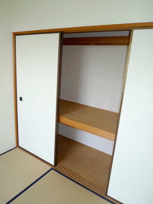 物件内観写真13　(収納)