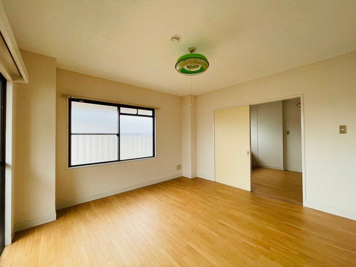 物件内観写真8　(居室)