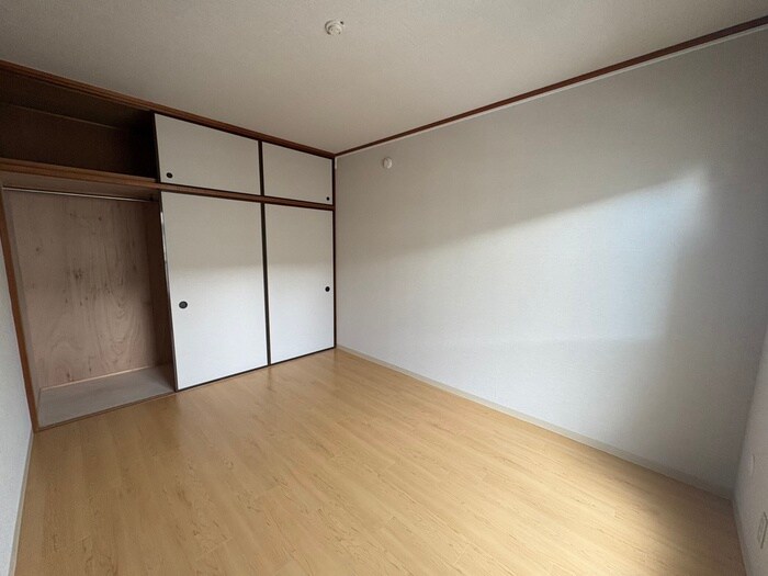 物件内観写真10　(居室)