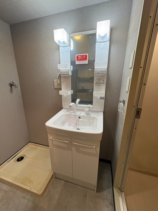 物件内観写真12　(洗面)