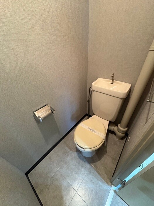 物件内観写真14　(トイレ)