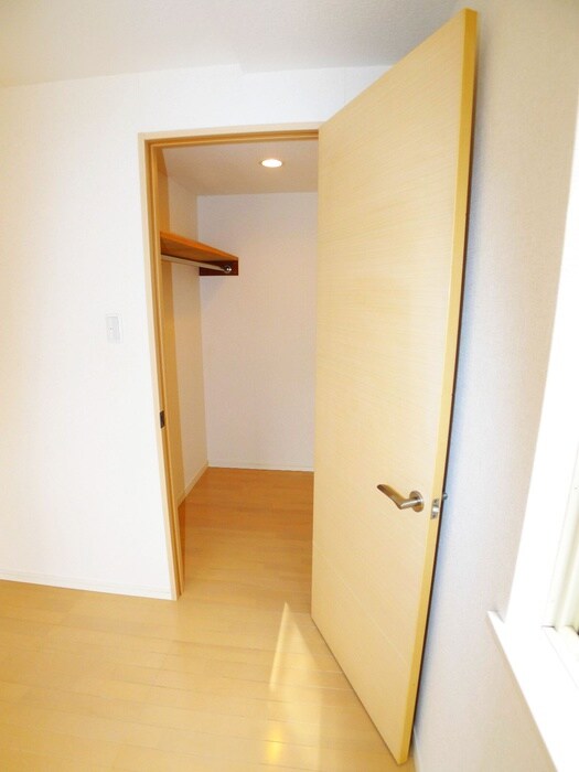 物件内観写真7　(収納)