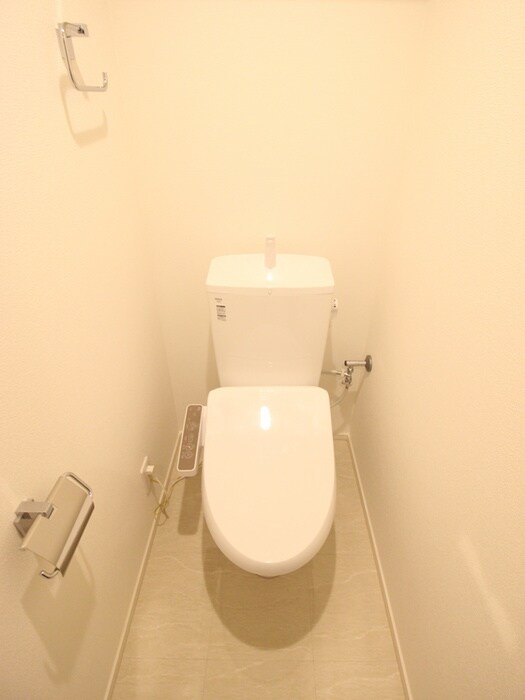 物件内観写真12　(トイレ)