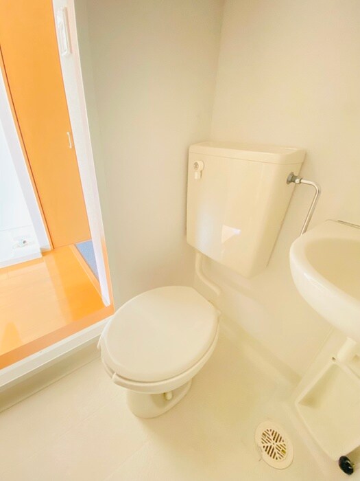 物件内観写真15　(トイレ)