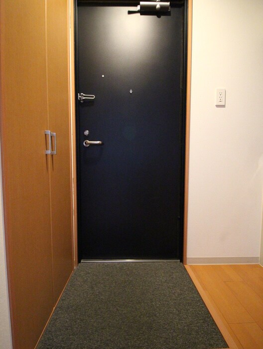 物件内観写真15　(玄関)
