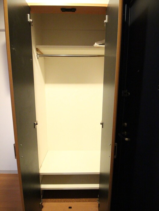 物件内観写真16　(収納)