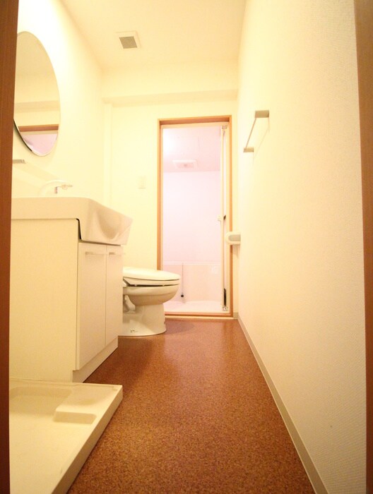 物件内観写真18　(廊下)