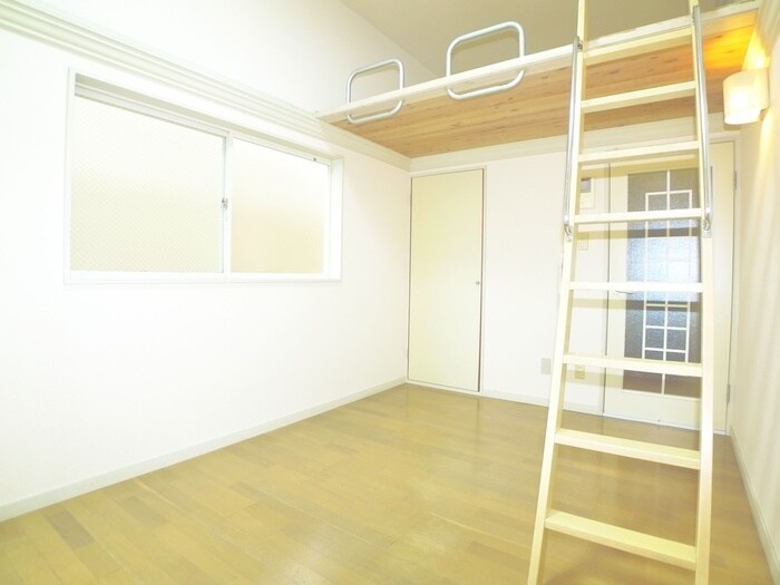 物件内観写真8　(居室)