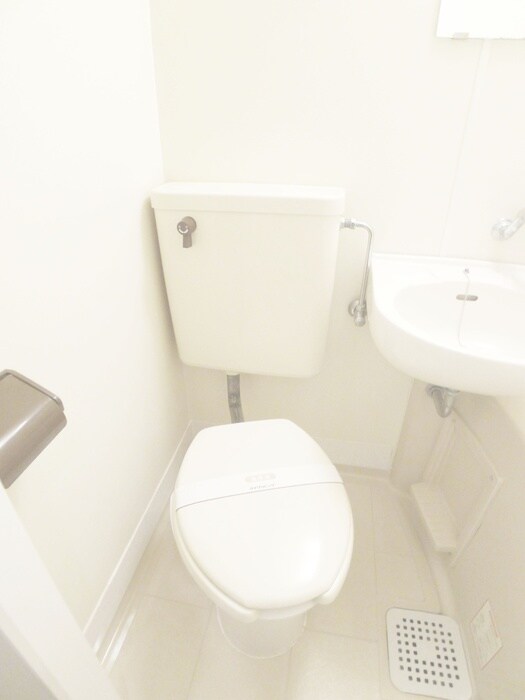 物件内観写真13　(トイレ)