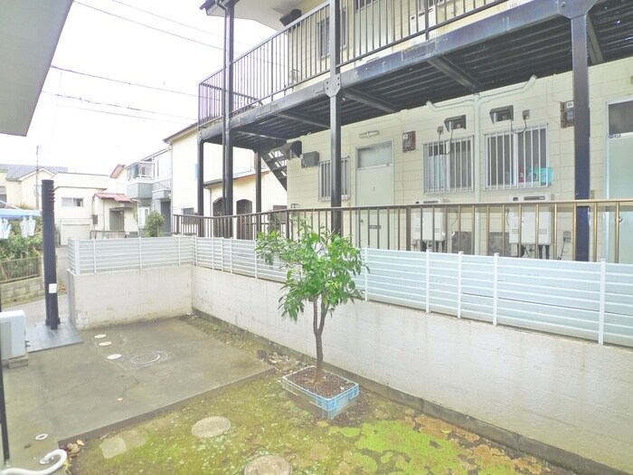 物件内観写真22　(室内からの展望)