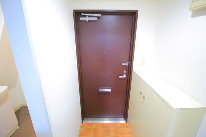 物件内観写真21　(玄関)