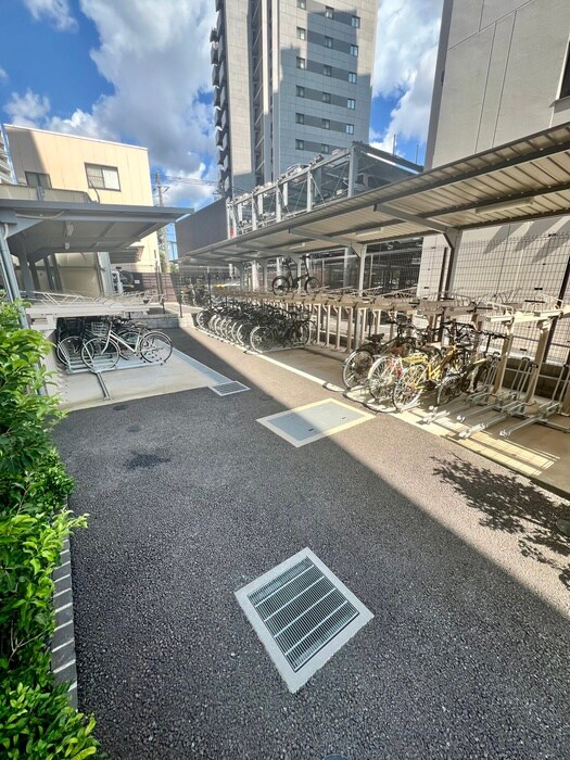 物件外観写真5　(駐輪場)