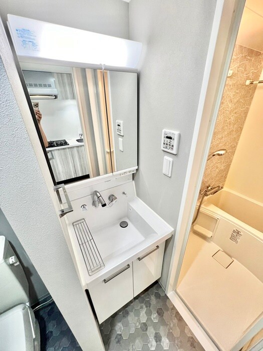 物件内観写真13　(洗面)