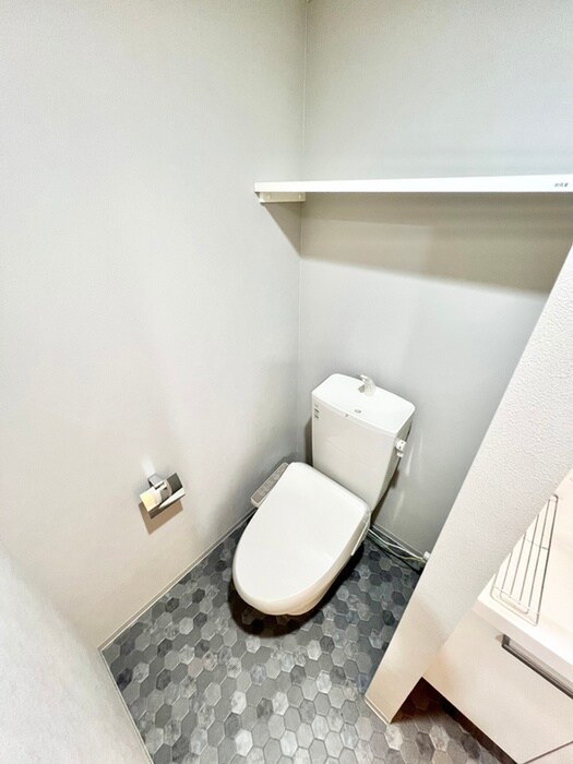 物件内観写真14　(トイレ)