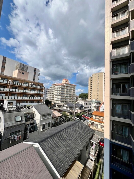 物件内観写真19　(室内からの展望)