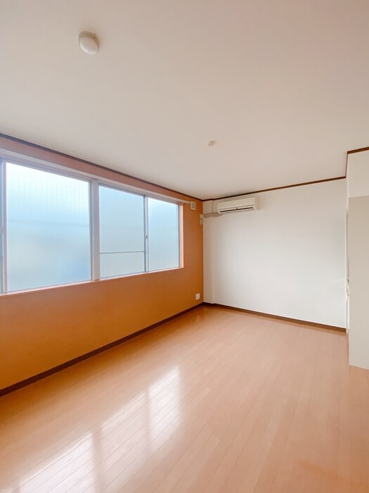 物件内観写真18　(居室)