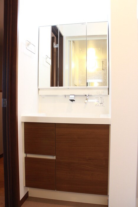 物件内観写真10　(洗面)